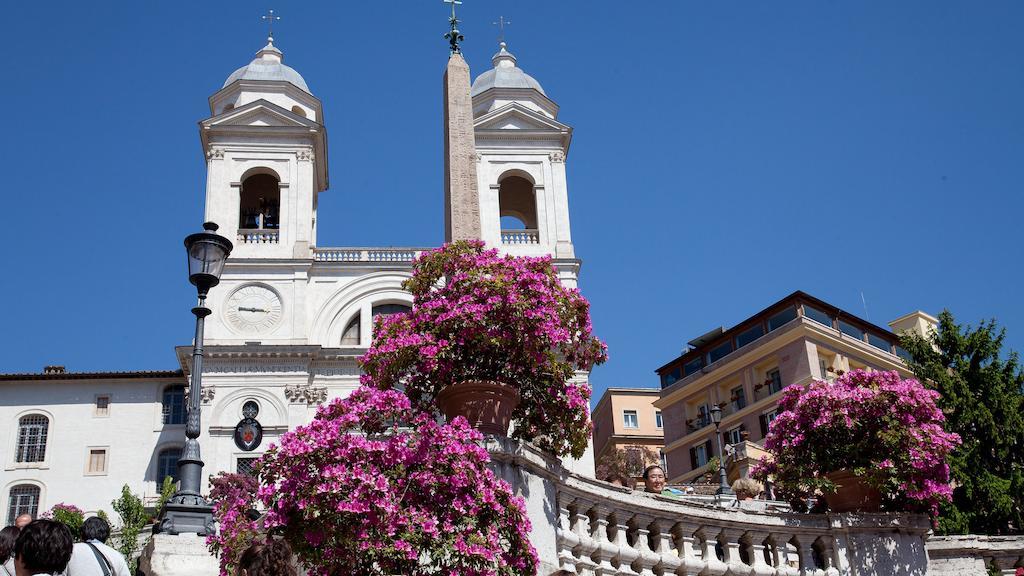 Center * Roma